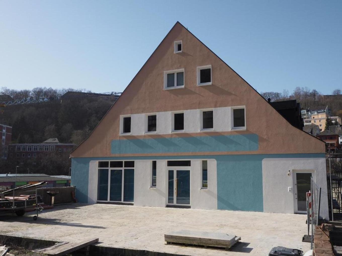 Queensize Bett & Netflix Zentral Idar-Oberstein